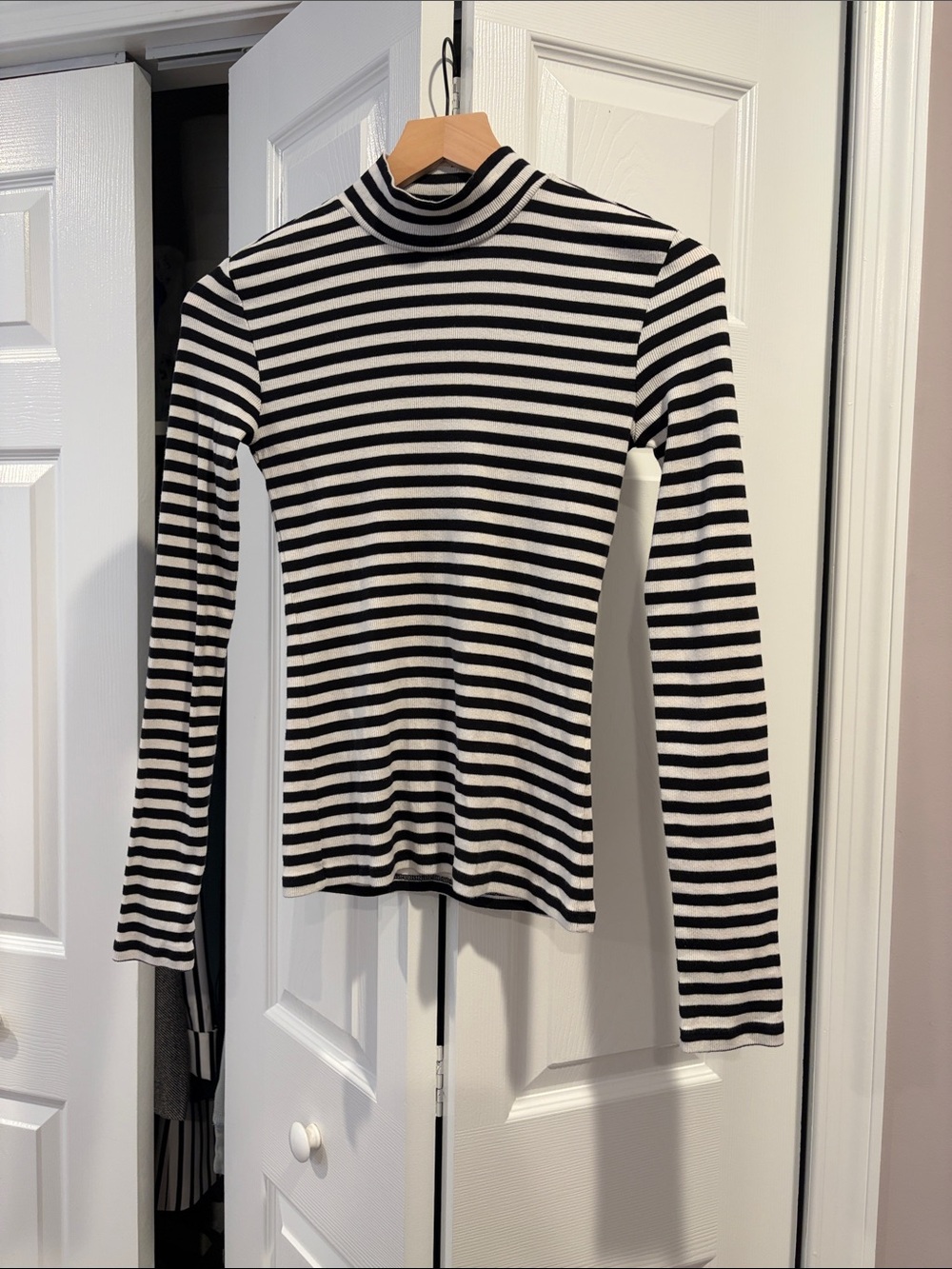 Banana Republic Black & White Striped Long-Sleeve Mock Neck Top